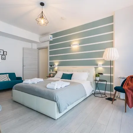 4 Star Boutique Boloňa