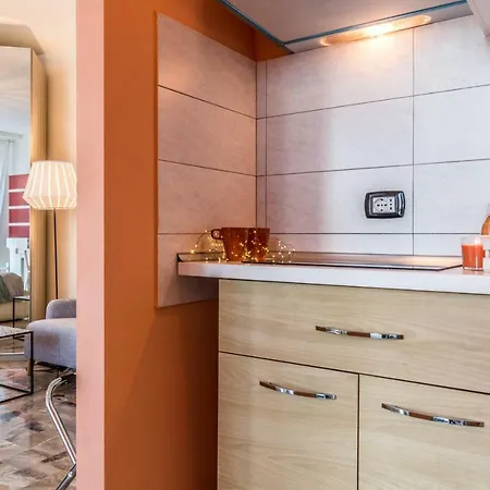 4 Star Boutique * Boloňa